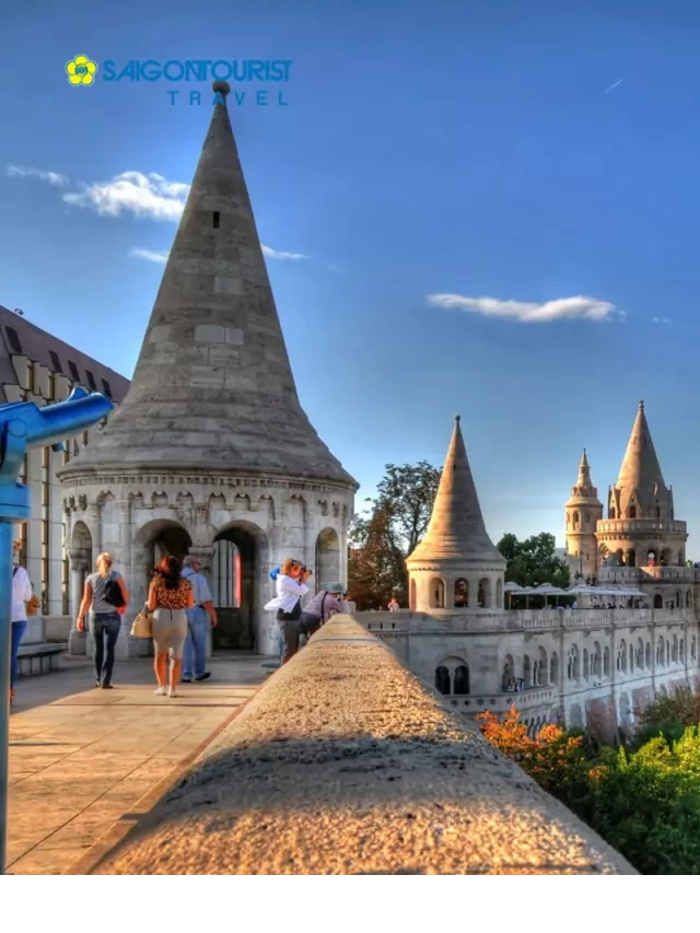   Du Lịch Trung Âu: Tìm Hiểu Vẻ Đẹp Lãng Mạn Của Hungary, Slovakia, Áo và Séc