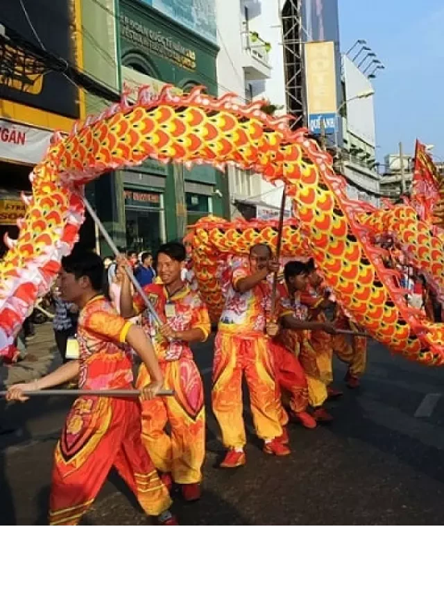   15 Lễ hội Tết ở Việt Nam: Những trải nghiệm tuyệt vời trong không khí đầy sôi động và vui tươi
