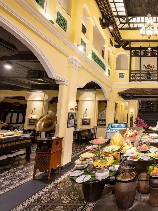   Buffet Sen Tây Hồ: Thưởng thức ẩm thực phong phú với bảng giá mới nhất năm 2023