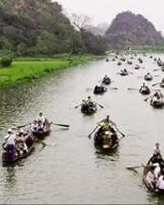   Lễ "Ca mừng Khánh Đản" lần đầu tiên tổ chức tại Chùa Hương