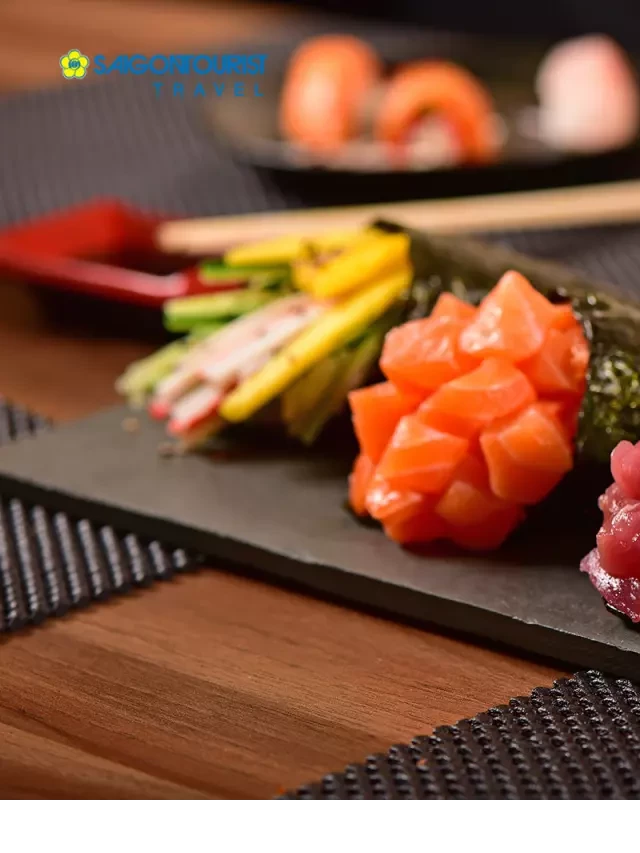   Du lịch Nhật Bản: Trải nghiệm Tết Nguyên Đán tại Osaka, Kyoto, Fuji, và Làng Cổ Oshinohakai