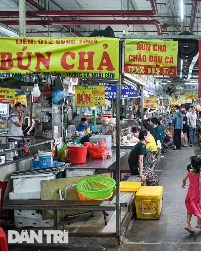   Hà Nội: Khám phá "thiên đường ẩm thực" dưới lòng đất chỉ với 100.000 đồng