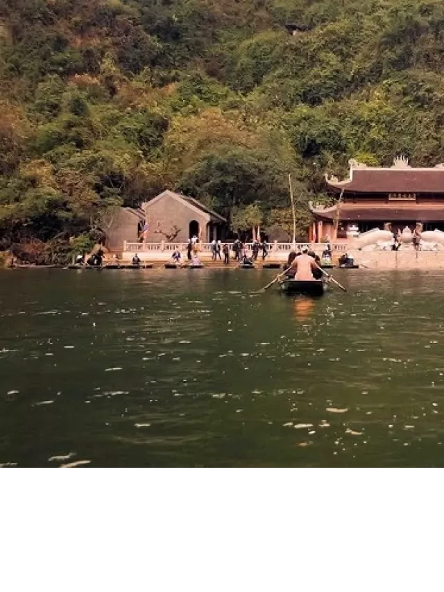   Hà Tĩnh: Một lễ hội đầu xuân thú vị tại chùa Hương Tích
