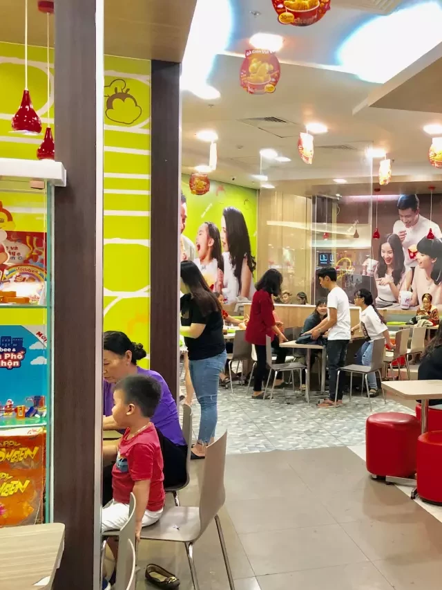   Jolibee - Quán gà rán nổi tiếng tại Sóc Trăng
