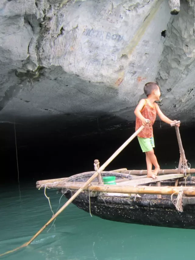   Những trải nghiệm đặc biệt trên tuyến thăm quan số 3 vịnh Hạ Long: Một bí mật tuyệt vời mà 99% khách du lịch Việt Nam chưa biết