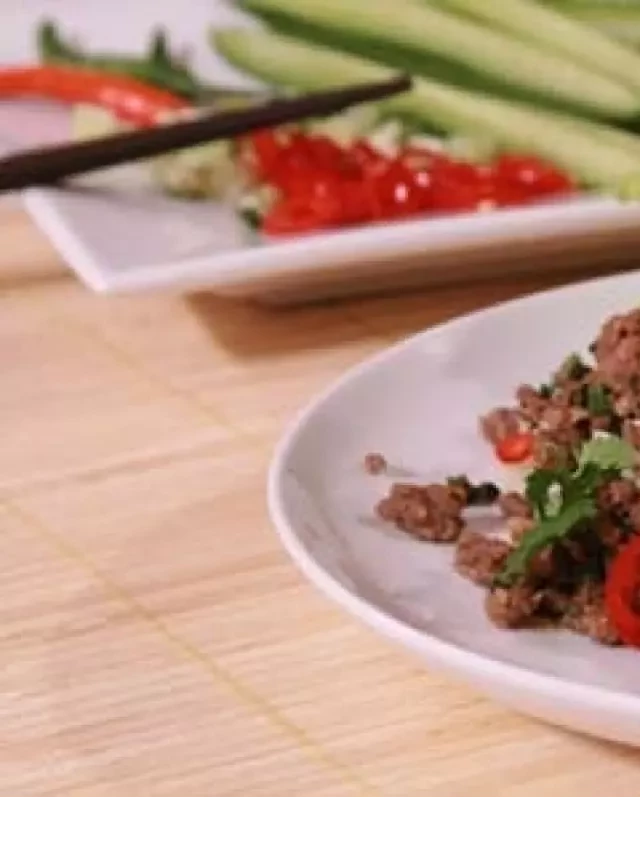   Phong cách ăn uống độc đáo của người Lào