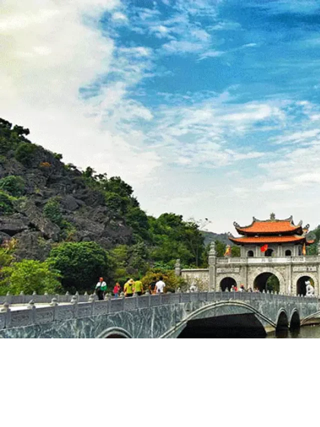   Tour Ninh Bình 2N1Đ: Khám phá Hà Nội - Tam Cốc - Hang Múa - Bái Đính - Tràng An