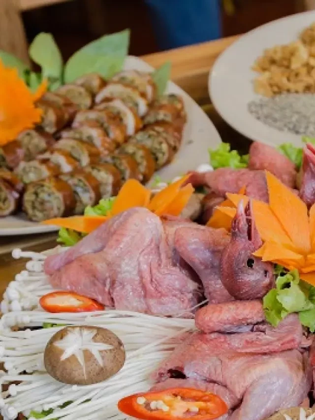   Lẩu Chim Bồ Câu - Món Ăn Bổ Dưỡng Cho Sức Khỏe