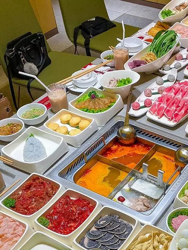   Review nhà hàng lẩu Haidilao: Khám phá menu và bảng giá đa dạng