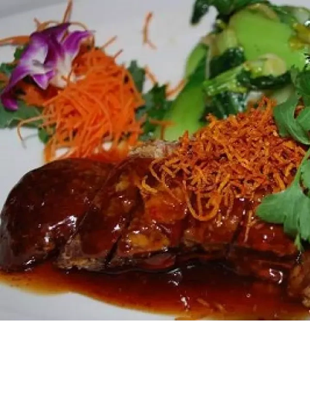   Vịt quay sốt me: Món ăn hấp dẫn cho bữa cơm chiều