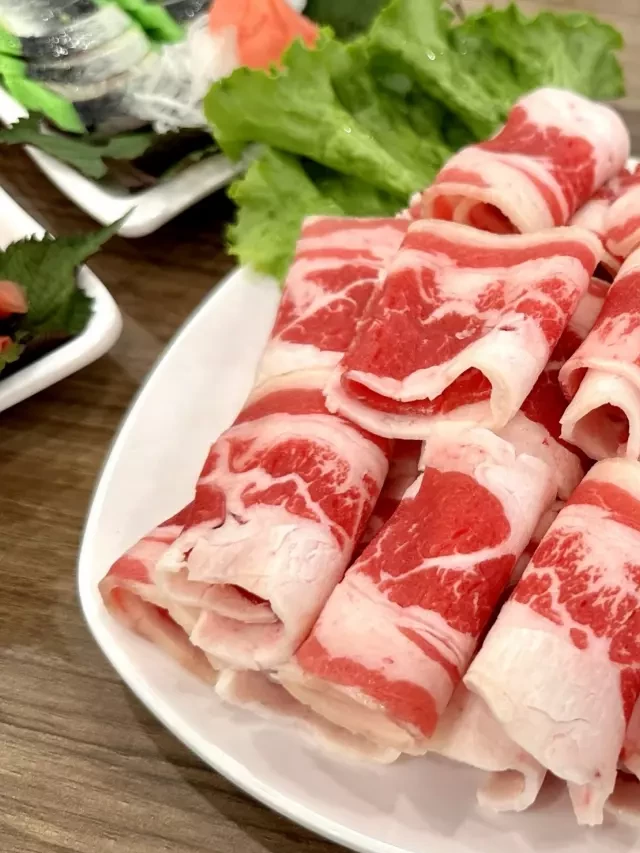   Món Ăn Hấp Dẫn: Các Loại Thực Phẩm Nhúng Lẩu Thập Cẩm Ngon Hết Ý