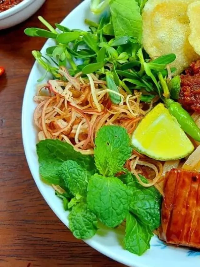   Cách chế biến món cao lầu chay "đậm vị" không khác gì món mặn