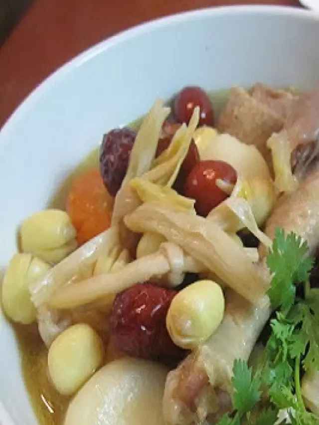   Cách nấu vịt tiềm ngũ quả thơm ngon không kém gì ngoài nhà hàng