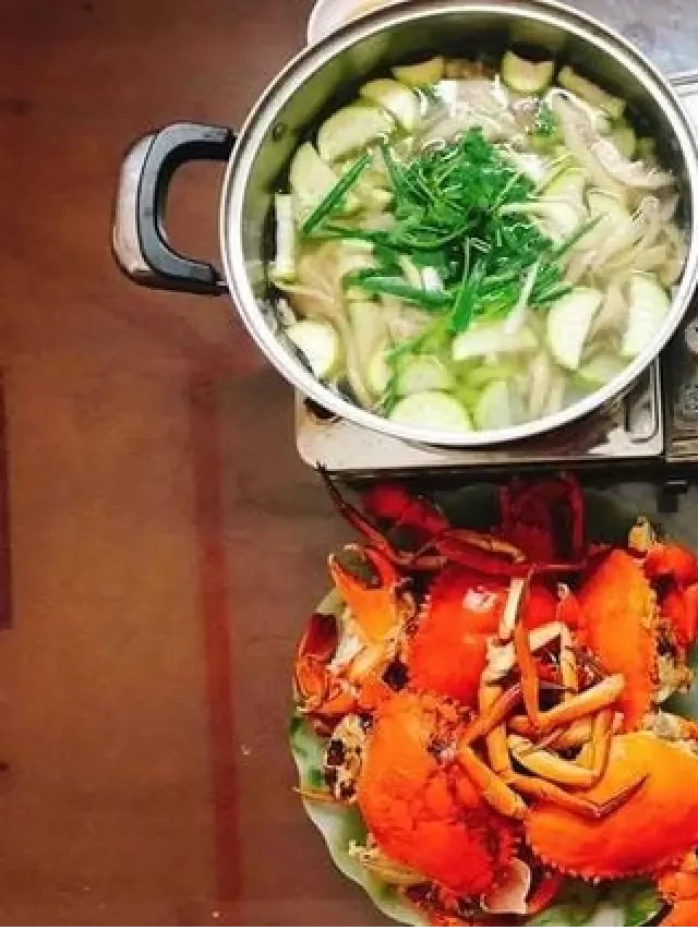   Món lẩu cua biển nấu bầu - Hương vị cực kỳ hấp dẫn