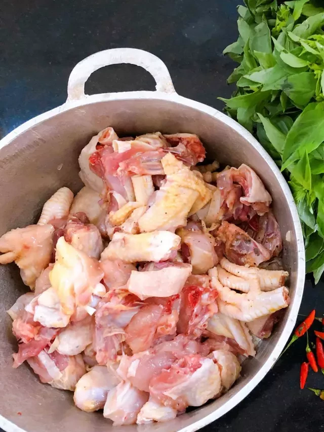  Nguyên liệu làm lẩu gà và Cách nấu lẩu gà Ngon Xuýt Xoa