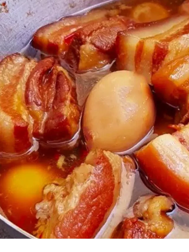   Cách Làm Thịt Kho Hột Vịt và Trứng Cút: Từ Nước Dừa Đến Phiên Bản Đơn Giản