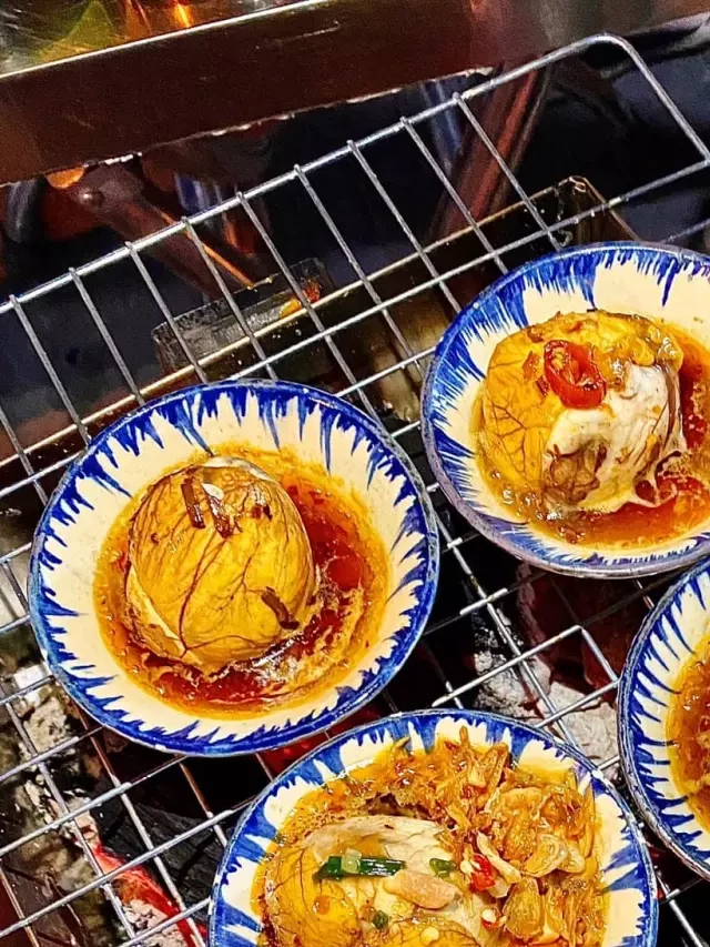   Hột Vịt Lộn Nướng Muối Ớt - Món ăn “gây nghiện” của dân Sài thành
