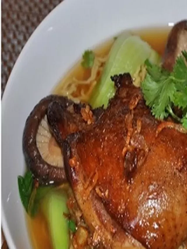   Cách nấu mì vịt tiềm người Hoa: Đơn giản, lại ngon