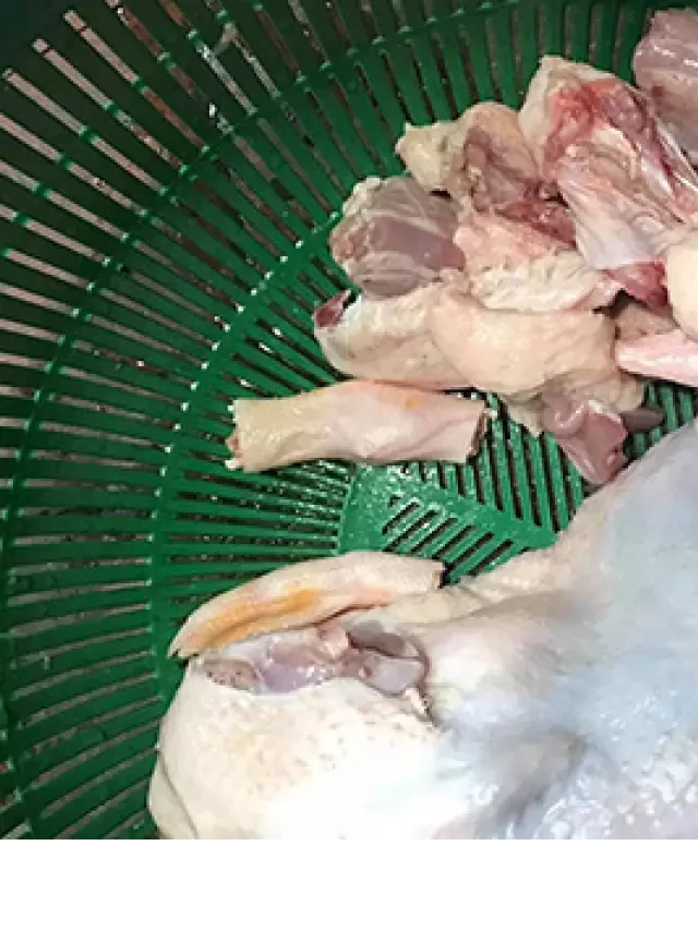   Cách làm món vịt xáo măng tươi ăn kèm bún, rau ghém chuẩn vị