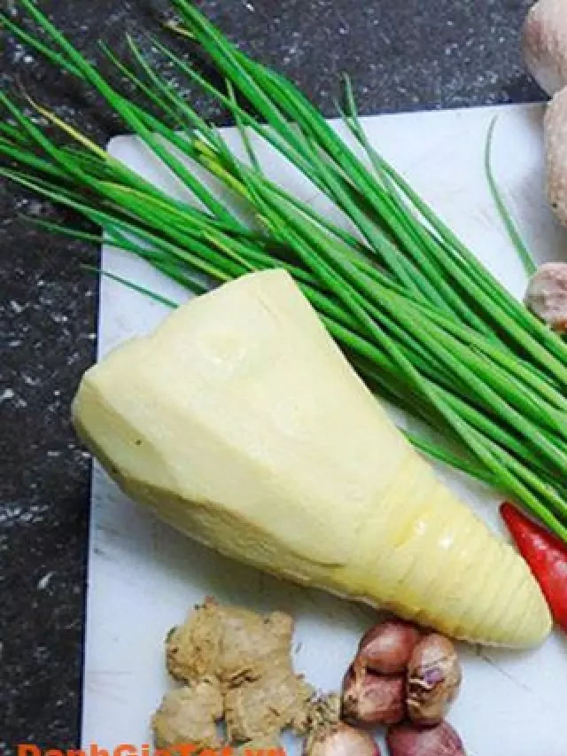   Cách làm vịt om măng - Một món ăn hấp dẫn cho bữa cơm gia đình