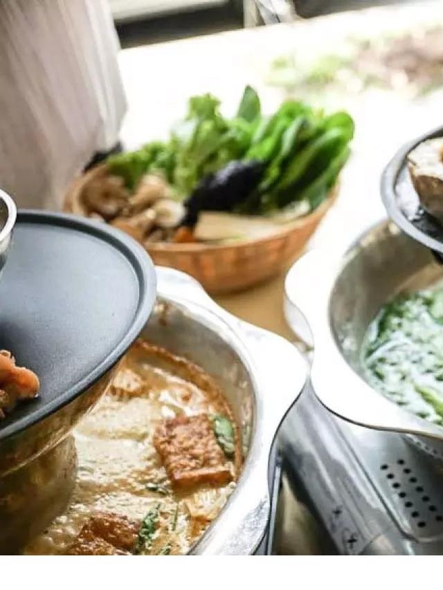   Những nồi lẩu khổng lồ thỏa mãn cả những thực khách khó tính nhất trong mùa đông này