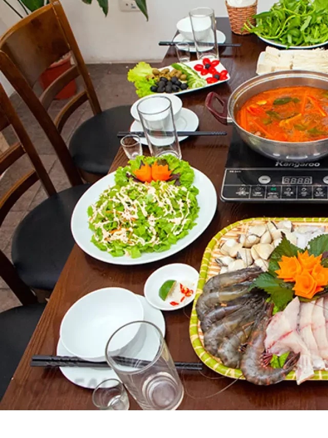   Mẹt Gà Đủ Món - Lẩu Hải Sản Tại Nhà Hàng Hương Quê