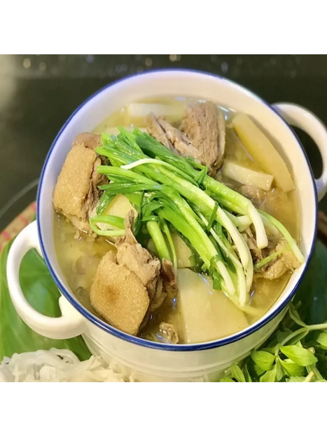   Hướng dẫn làm canh vịt nấu măng ăn đưa cơm