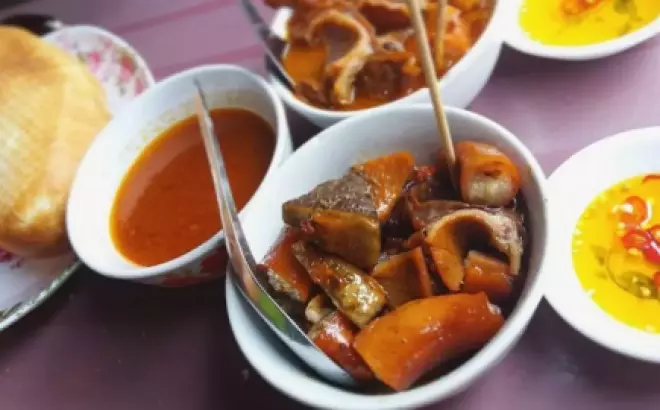 Ăn sập ẩm thực đường phố Sài Gòn: Tìm hiểu về những món ăn đặc trưng