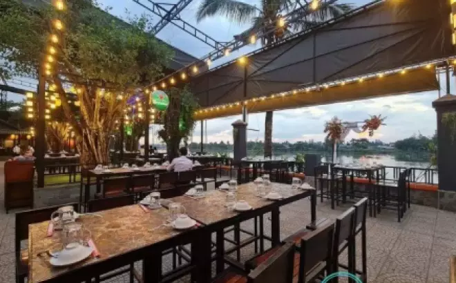 Nhà hàng ở Lái Thiêu Bình Dương: Ngon ở vị, Mê ly ở cảnh