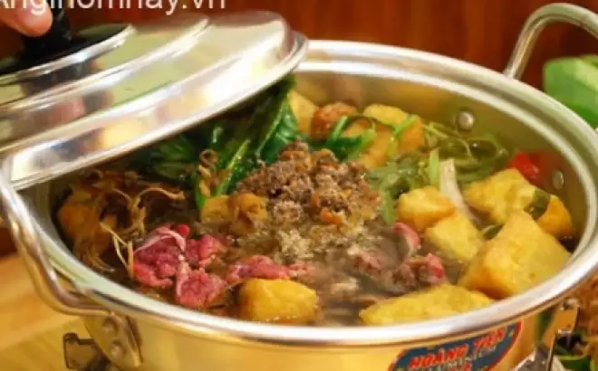 Cách nấu lẩu cua đồng bắp bò chuẩn vị, thơn ngon tại nhà