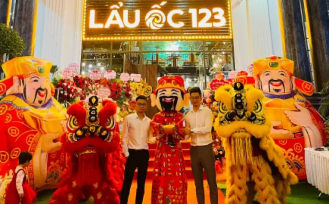 Tuyệt đỉnh hương vị thương hiệu lẩu ốc từ hai chàng trai 9x