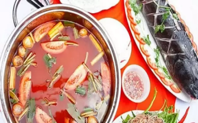 Cách làm lẩu cá lăng ngon miệng và đơn giản