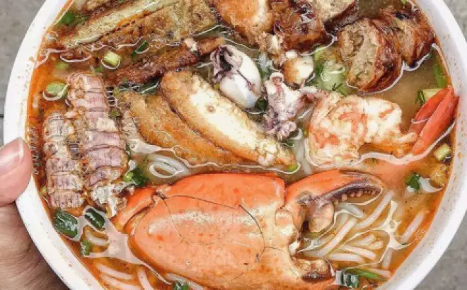 Top 7 quán ăn Hoàng Cầu ngon số dzách được yêu thích nhất