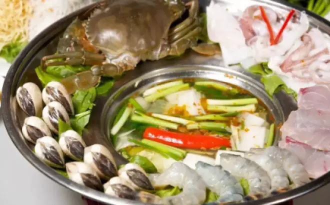 Chào đón món lẩu hải sản thơm ngon tại nhà với cách nấu đơn giản