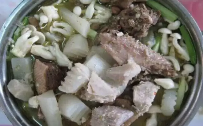 4 Cách Nấu Lẩu Ngan Thập Cẩm, Lẩu Ngan Om Sấu, Măng Chua: Hương Vị Đậm Đà, Tuyệt Vời Cho Mùa Lễ